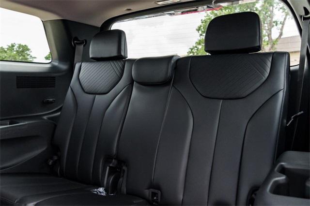 new 2025 Hyundai Palisade car, priced at $44,220