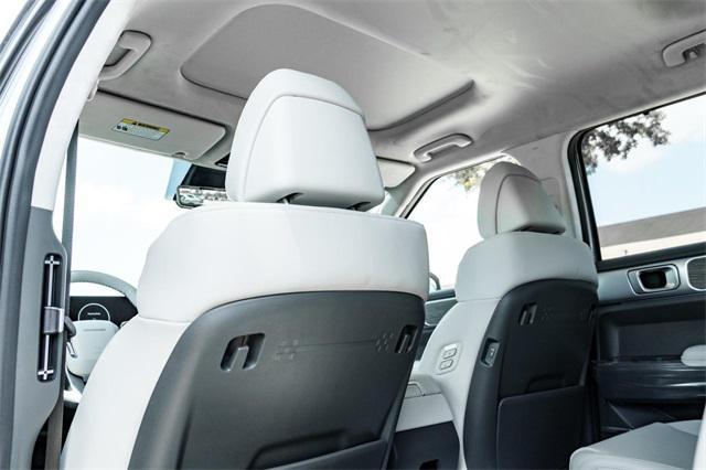 new 2025 Hyundai SANTA FE HEV car, priced at $47,875
