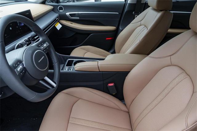 new 2025 Hyundai Sonata Hybrid car, priced at $37,480