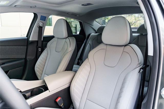 new 2025 Hyundai Elantra car, priced at $27,258