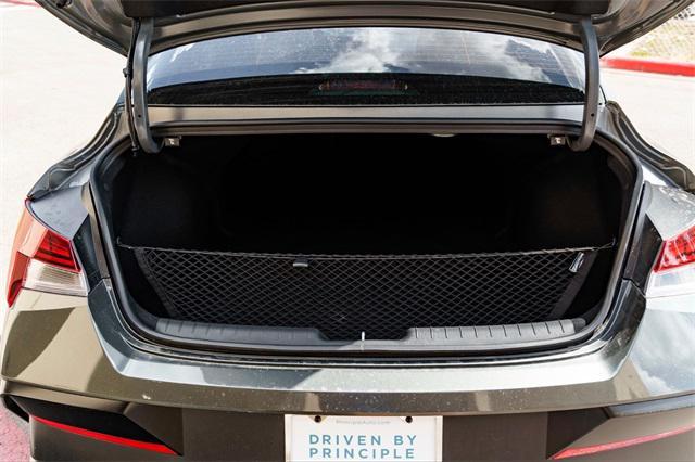 new 2025 Hyundai Elantra car, priced at $27,258