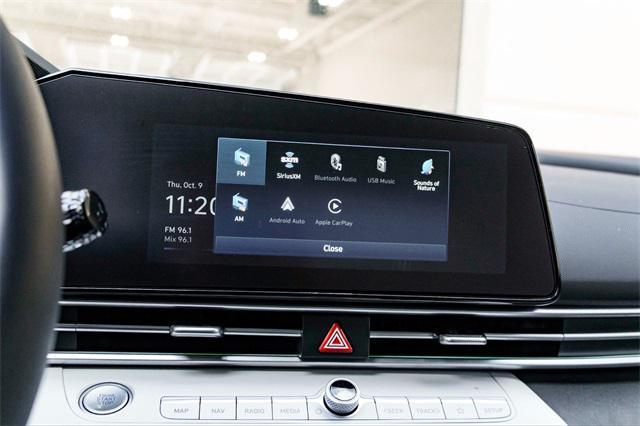 new 2025 Hyundai Elantra car, priced at $27,258