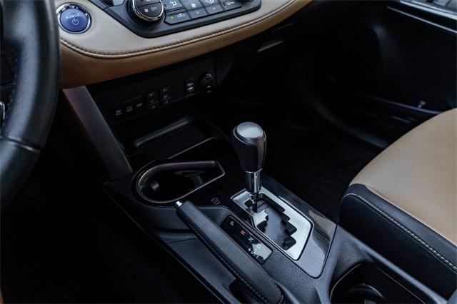 used 2018 Toyota RAV4 Hybrid car, priced at $22,915