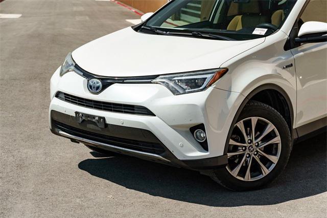 used 2018 Toyota RAV4 Hybrid car, priced at $22,915