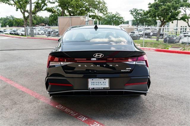 new 2025 Hyundai ELANTRA HEV car, priced at $28,671