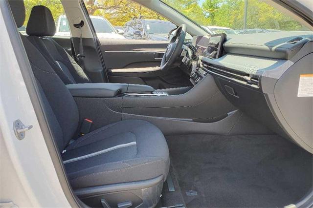 new 2025 Hyundai Sonata Hybrid car, priced at $31,968