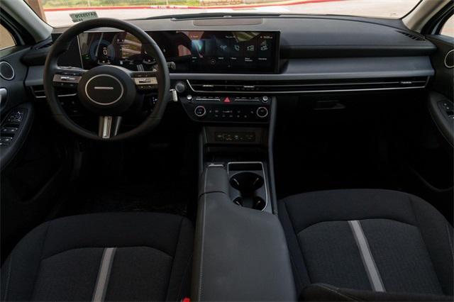 new 2025 Hyundai Sonata Hybrid car, priced at $31,468