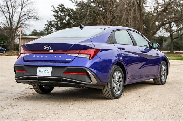 new 2025 Hyundai Elantra HEV car, priced at $26,765