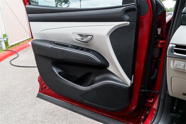 new 2025 Hyundai Tucson car, priced at $30,925