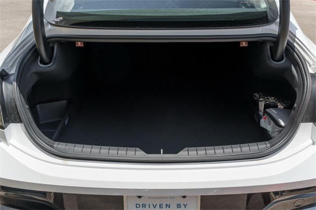 new 2025 Hyundai Sonata Hybrid car, priced at $30,938