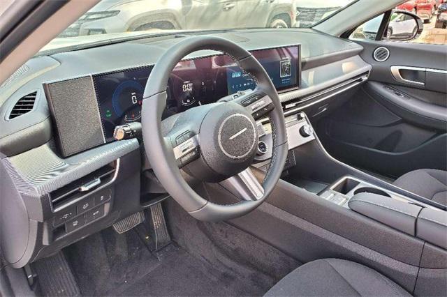 new 2025 Hyundai Sonata Hybrid car, priced at $32,285