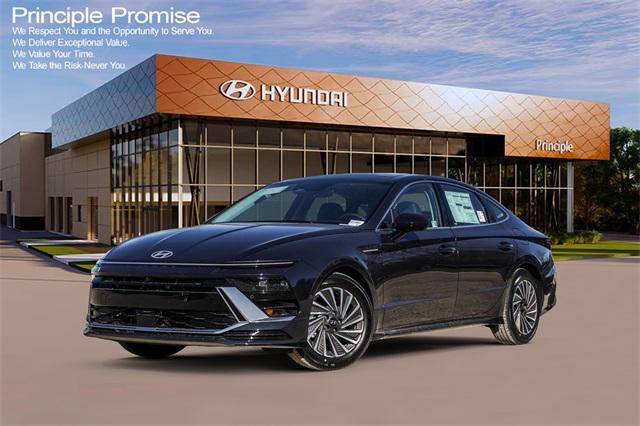 new 2025 Hyundai Sonata Hybrid car, priced at $38,885