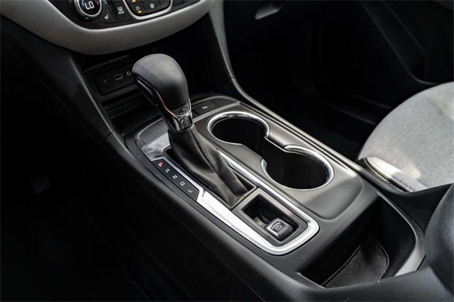 used 2025 Hyundai Santa Fe car, priced at $32,000