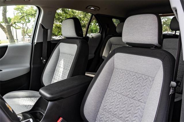 used 2025 Hyundai Santa Fe car, priced at $32,000