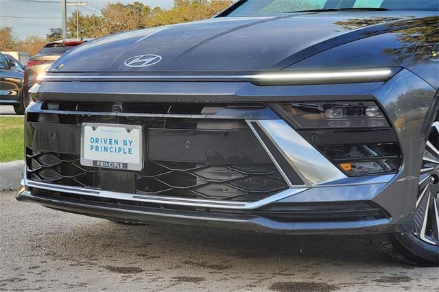 new 2025 Hyundai Sonata Hybrid car, priced at $37,714