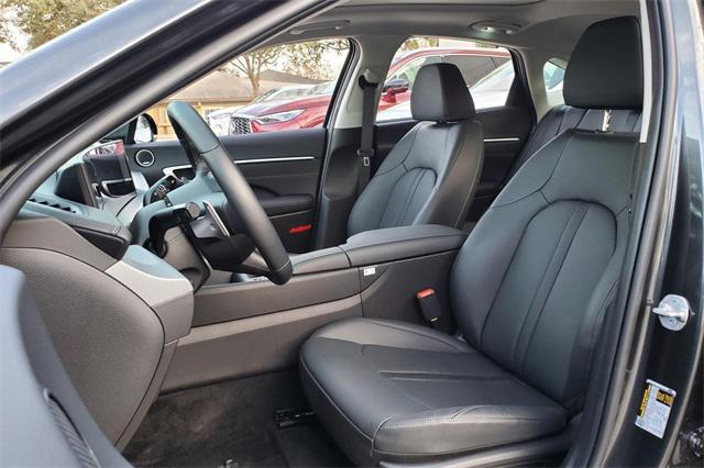 new 2025 Hyundai Sonata Hybrid car, priced at $37,714