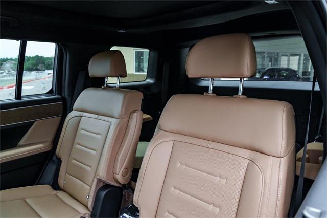 new 2026 Hyundai SANTA FE HEV car, priced at $52,805