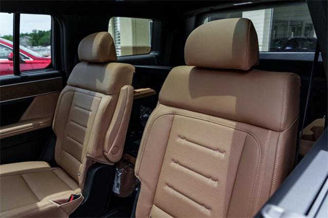 new 2026 Hyundai SANTA FE HEV car, priced at $52,805