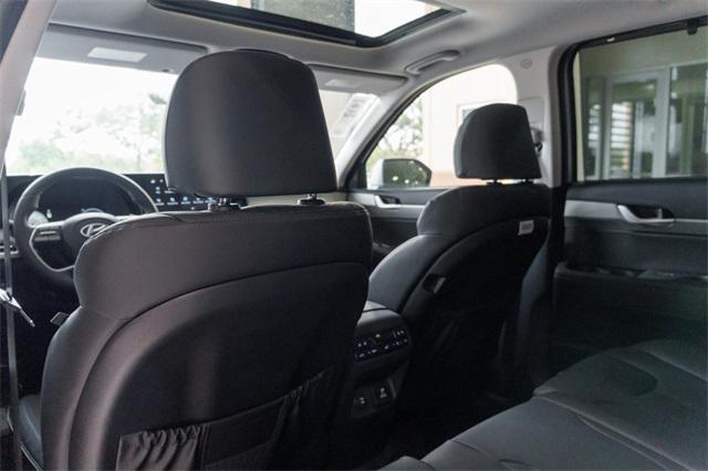 new 2025 Hyundai Palisade car, priced at $43,628