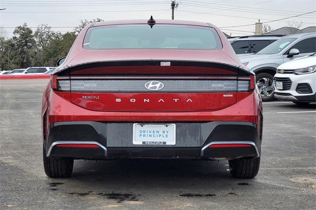 new 2025 Hyundai Sonata Hybrid car, priced at $31,948