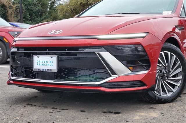 new 2025 Hyundai Sonata Hybrid car, priced at $31,948