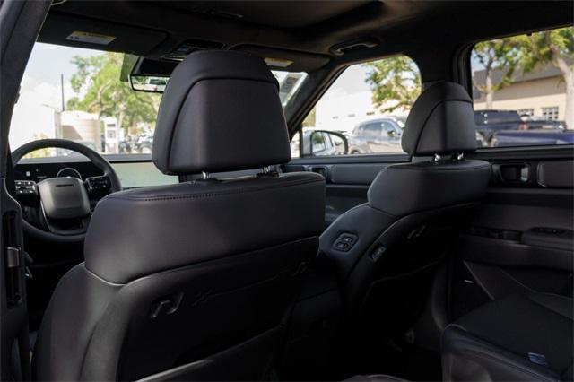 new 2025 Hyundai SANTA FE HEV car, priced at $46,380