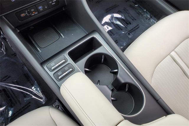 new 2025 Hyundai Sonata Hybrid car, priced at $31,668