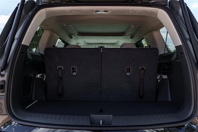 new 2025 Hyundai SANTA FE HEV car, priced at $46,404