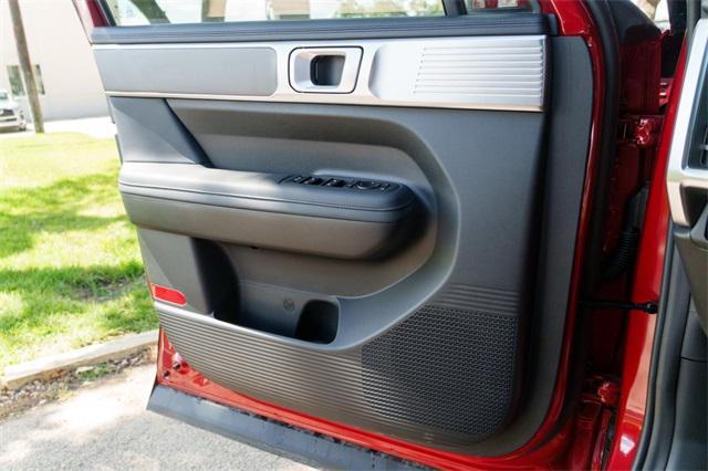 new 2025 Hyundai Santa Fe car, priced at $35,942