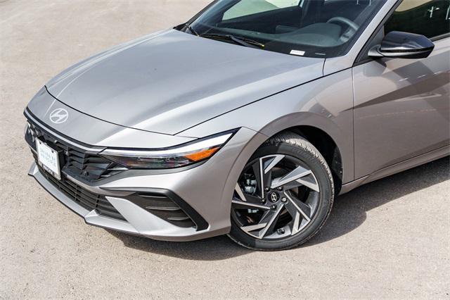 new 2025 Hyundai Elantra car, priced at $23,748