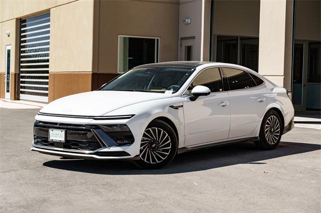 new 2025 Hyundai Sonata Hybrid car, priced at $38,070