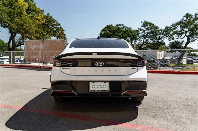 new 2025 Hyundai Sonata Hybrid car, priced at $38,070
