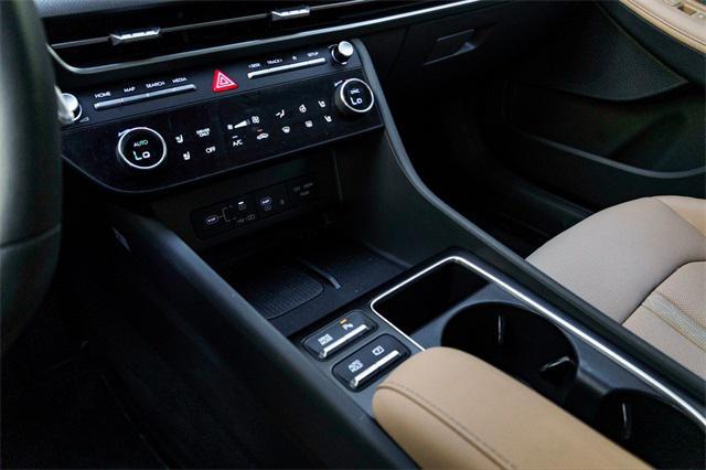 new 2025 Hyundai Sonata Hybrid car, priced at $38,070