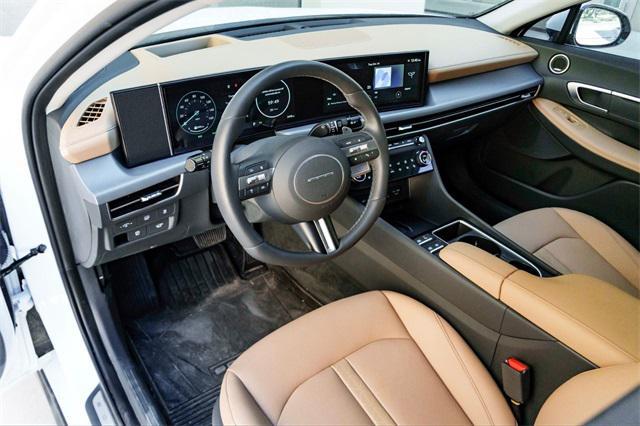 new 2025 Hyundai Sonata Hybrid car, priced at $38,070