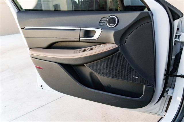 new 2025 Hyundai Sonata Hybrid car, priced at $38,070