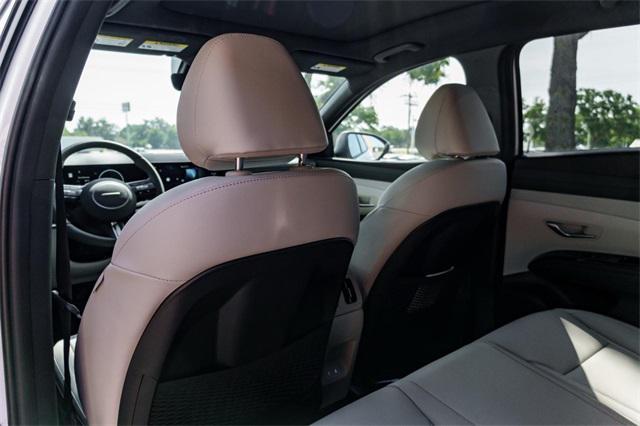 new 2025 Hyundai TUCSON Hybrid car, priced at $42,580