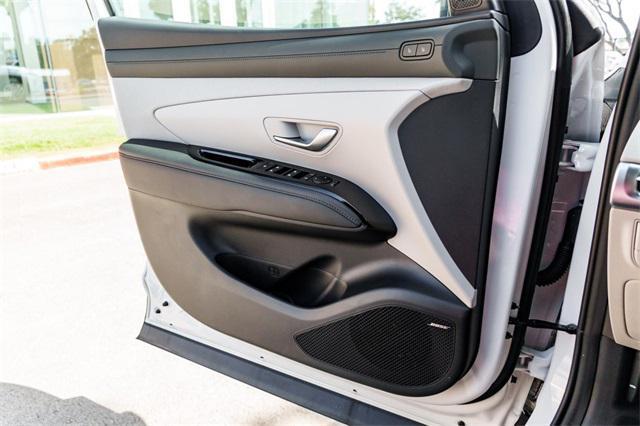 new 2025 Hyundai TUCSON Hybrid car, priced at $42,580