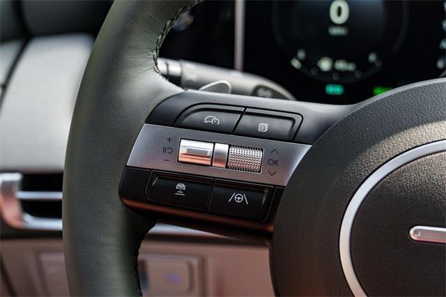 new 2025 Hyundai TUCSON Hybrid car, priced at $42,580