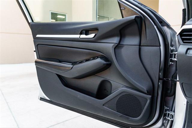 used 2023 Nissan Altima car, priced at $17,919