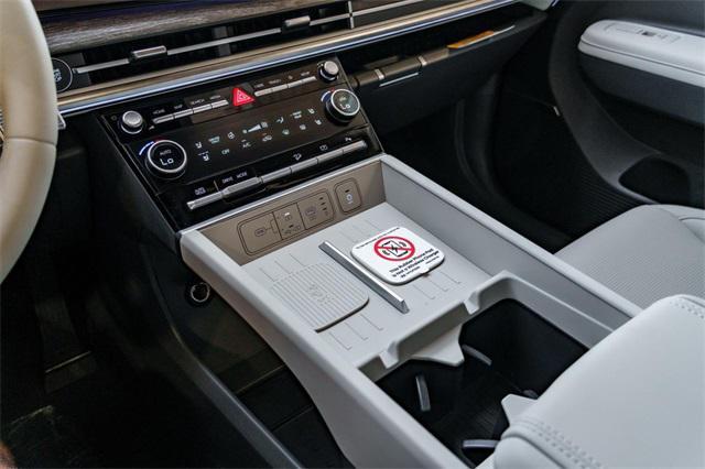 new 2025 Hyundai Santa Fe car, priced at $42,670