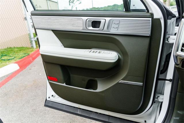 new 2025 Hyundai SANTA FE HEV car, priced at $46,735