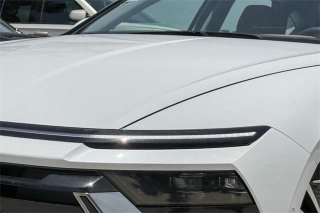 new 2025 Hyundai Sonata Hybrid car, priced at $38,795