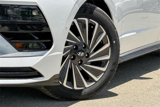 new 2025 Hyundai Sonata Hybrid car, priced at $38,795