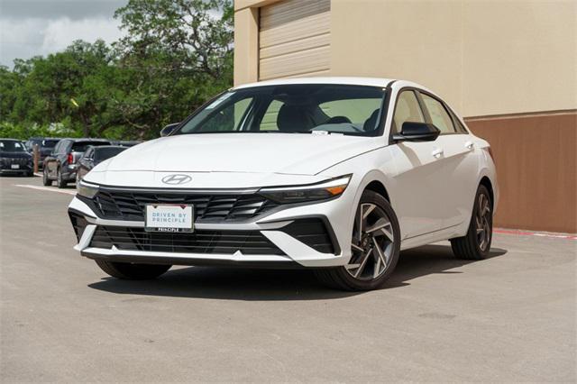 new 2025 Hyundai Elantra car, priced at $26,338