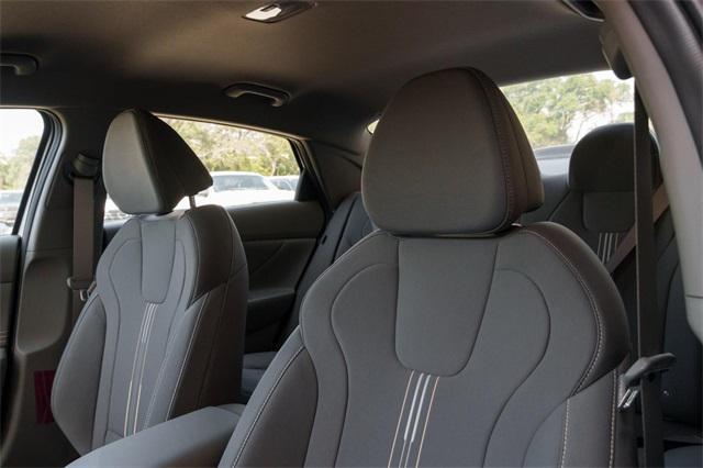 new 2025 Hyundai Elantra car, priced at $26,338