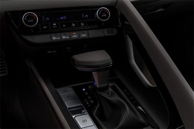 new 2025 Hyundai Elantra car, priced at $28,660