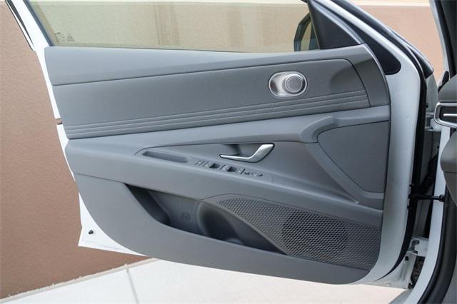 new 2025 Hyundai Elantra car, priced at $26,338