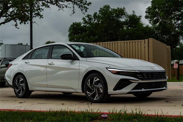 new 2025 Hyundai Elantra car, priced at $28,660
