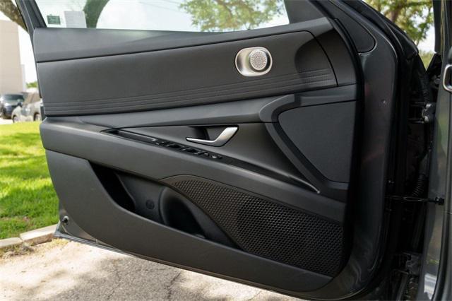 new 2025 Hyundai ELANTRA HEV car, priced at $24,326