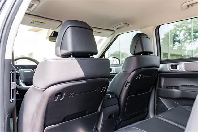 new 2025 Hyundai Santa Fe car, priced at $35,824